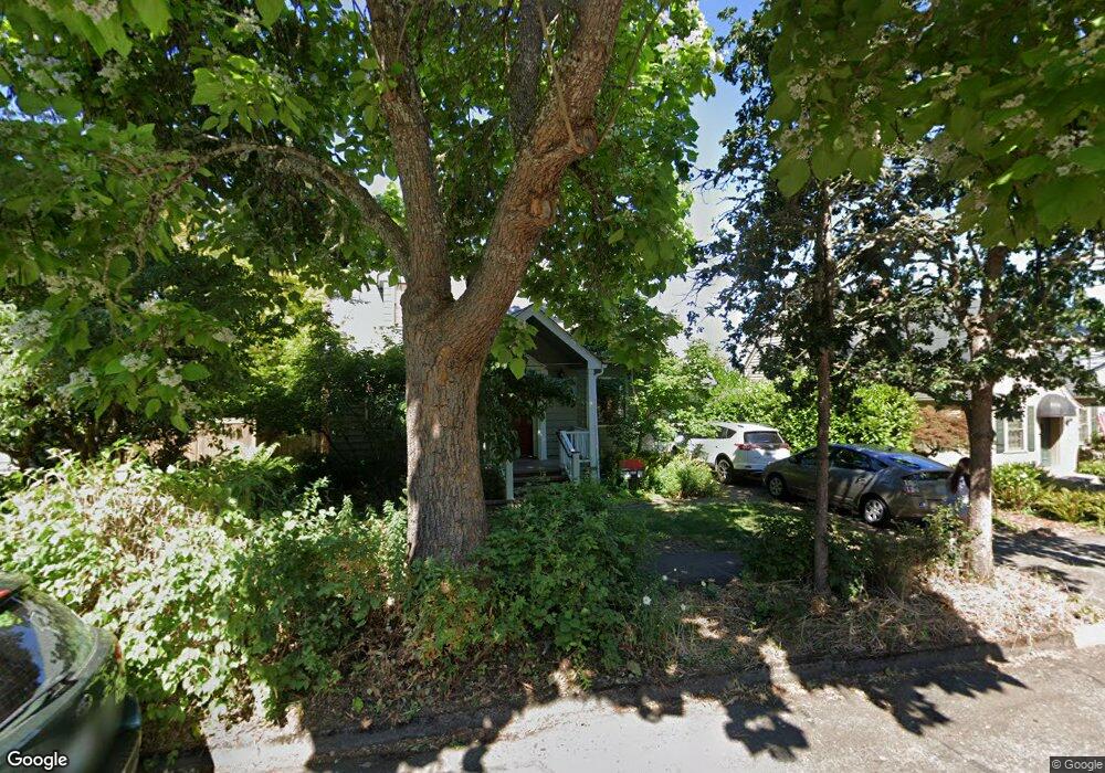 1676 Fairmount Blvd, Eugene, OR 97403 - photo 1