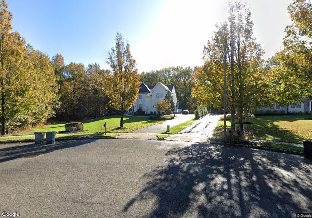 32 Lenape Ct, Mount Laurel, NJ 08054 - photo 1