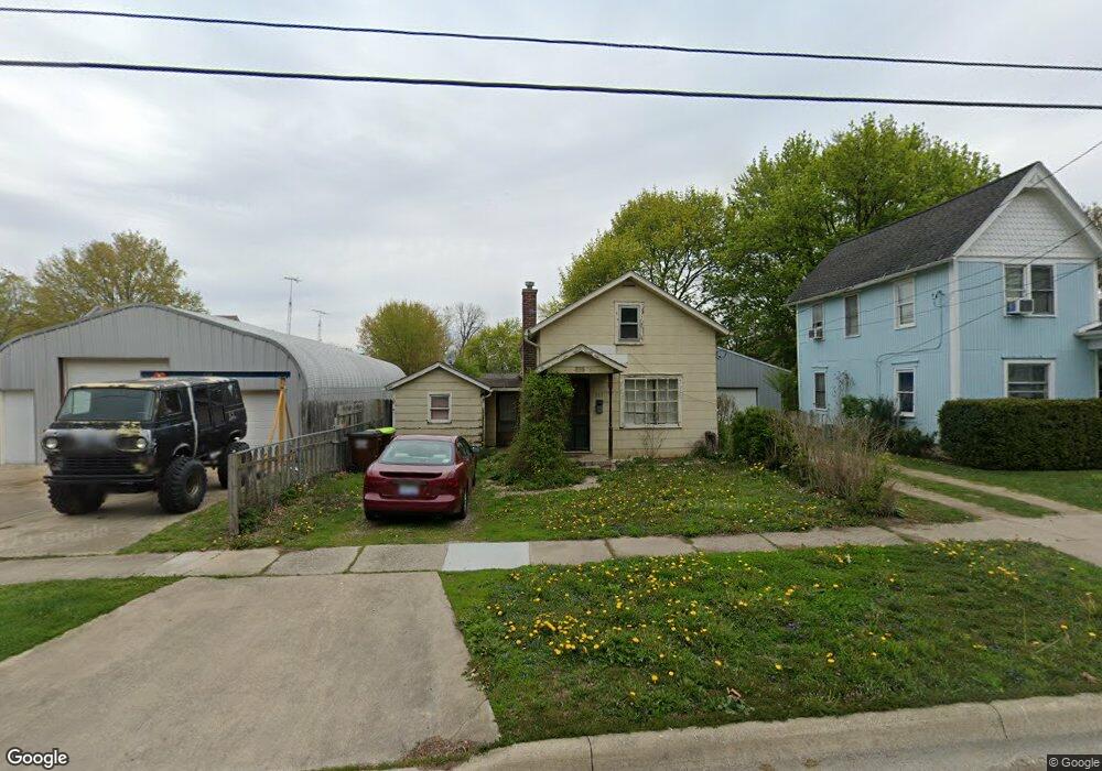 213 Seeley St, Adrian, MI 49221 - photo 1