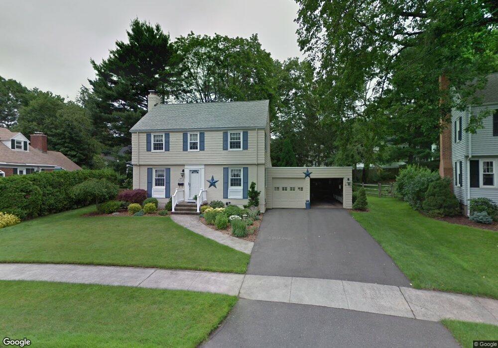 68 Edgemere Rd, Hamden, CT 06517 - photo 1