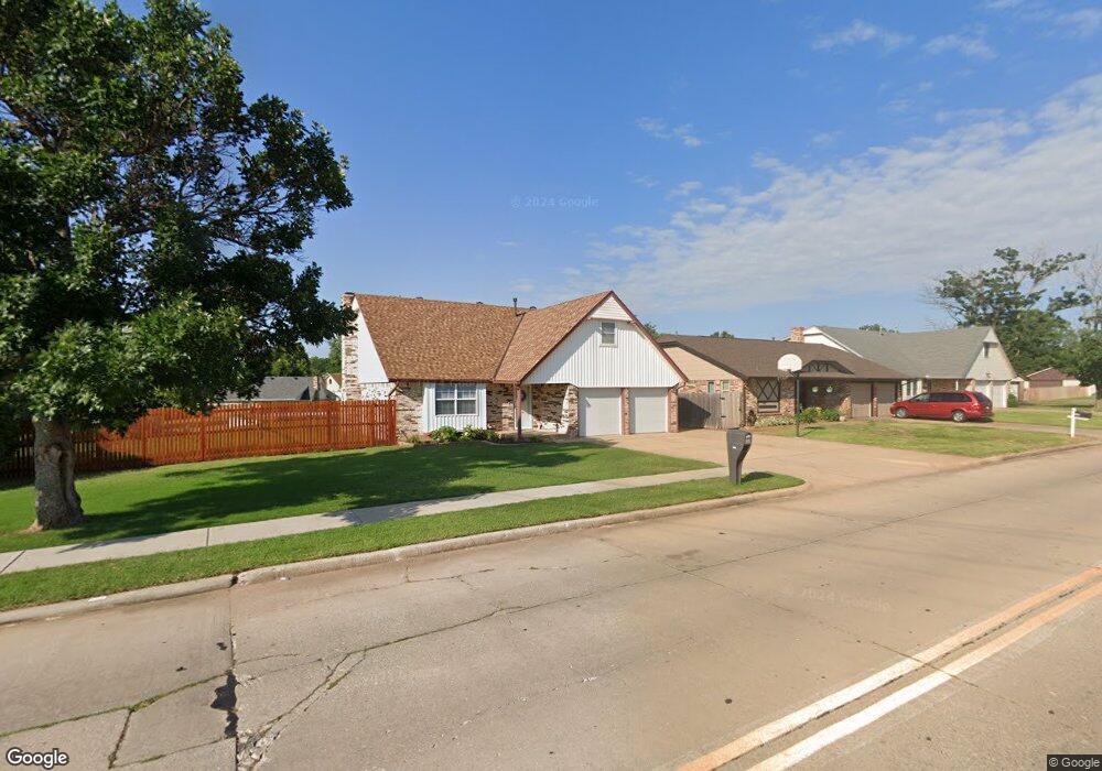 1304 E Main St, Moore, OK 73160 - photo 1