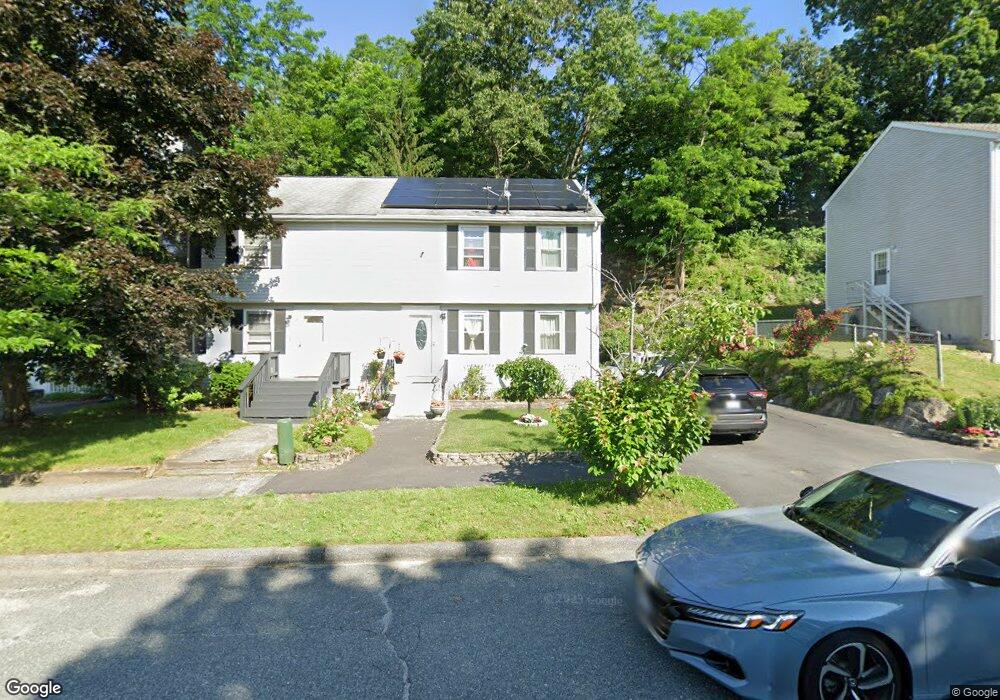 22 Catalpa Cir, Worcester, MA 01603 - photo 1