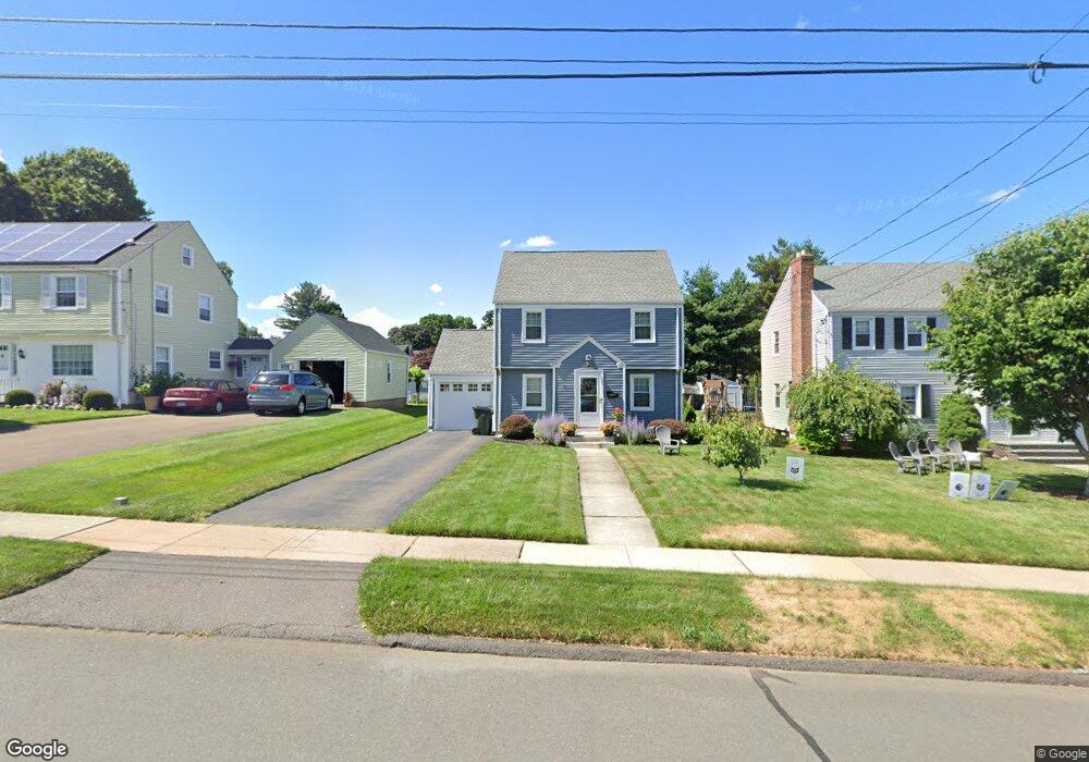 81 Chamberlain Rd, Wethersfield, CT 06109 - photo 1