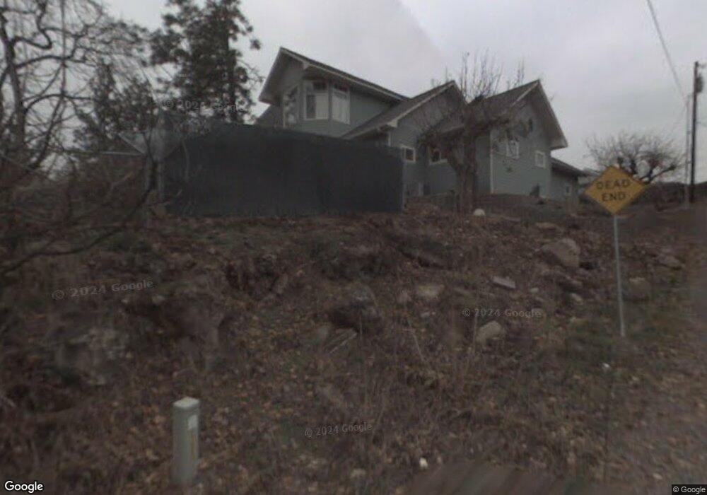 422 W 16th St, the Dalles, OR 97058 - photo 1