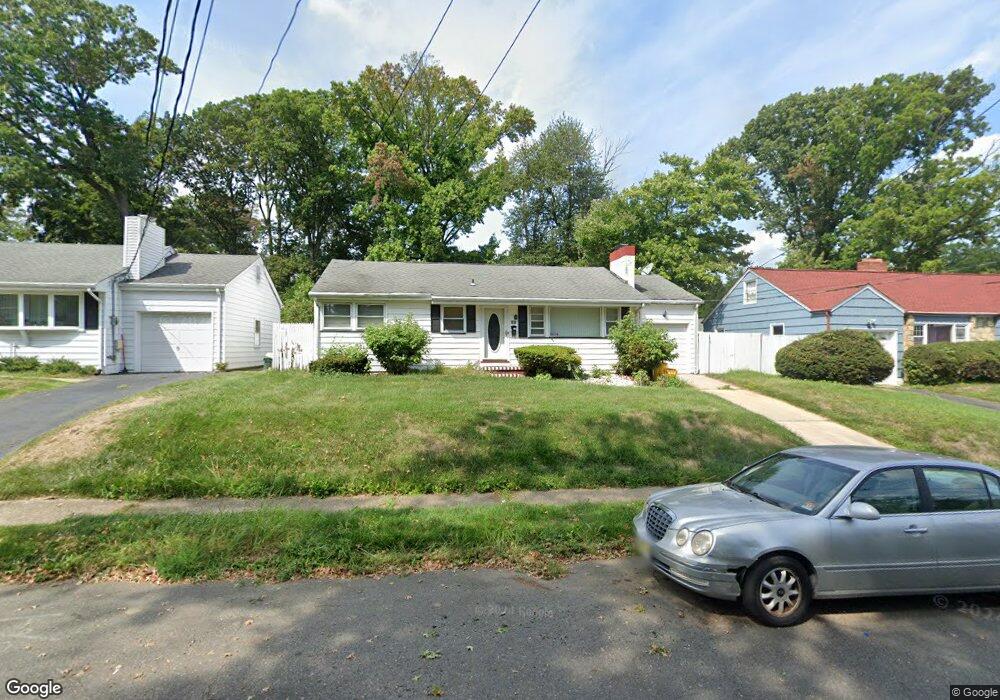 504 Sutherland Rd, Ewing, NJ 08618 - photo 1