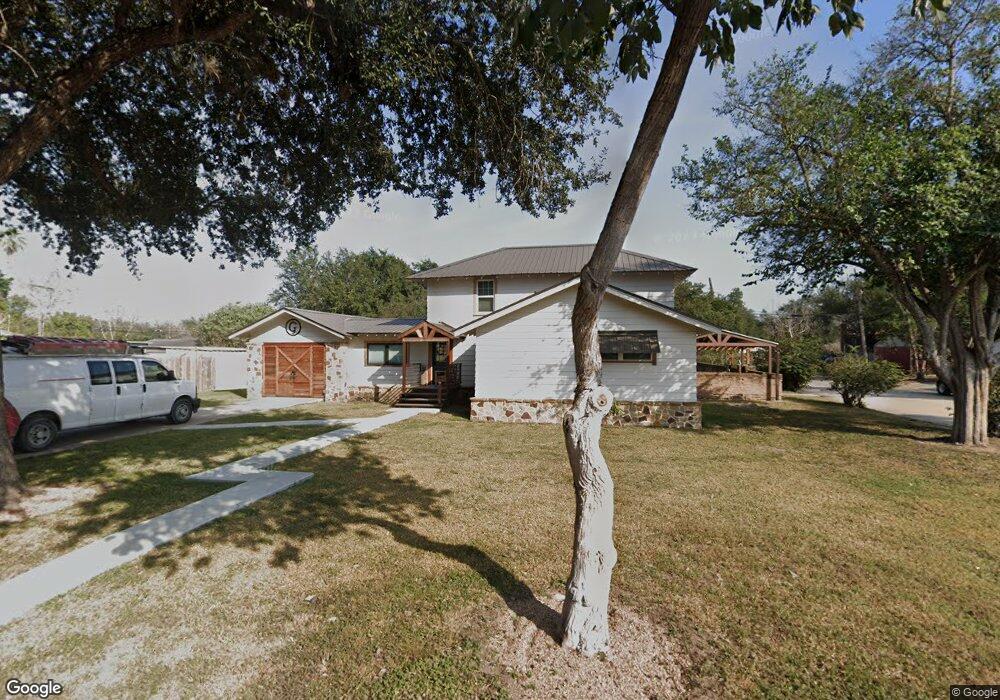825 S Missouri Ave, Weslaco, TX 78596 - photo 1