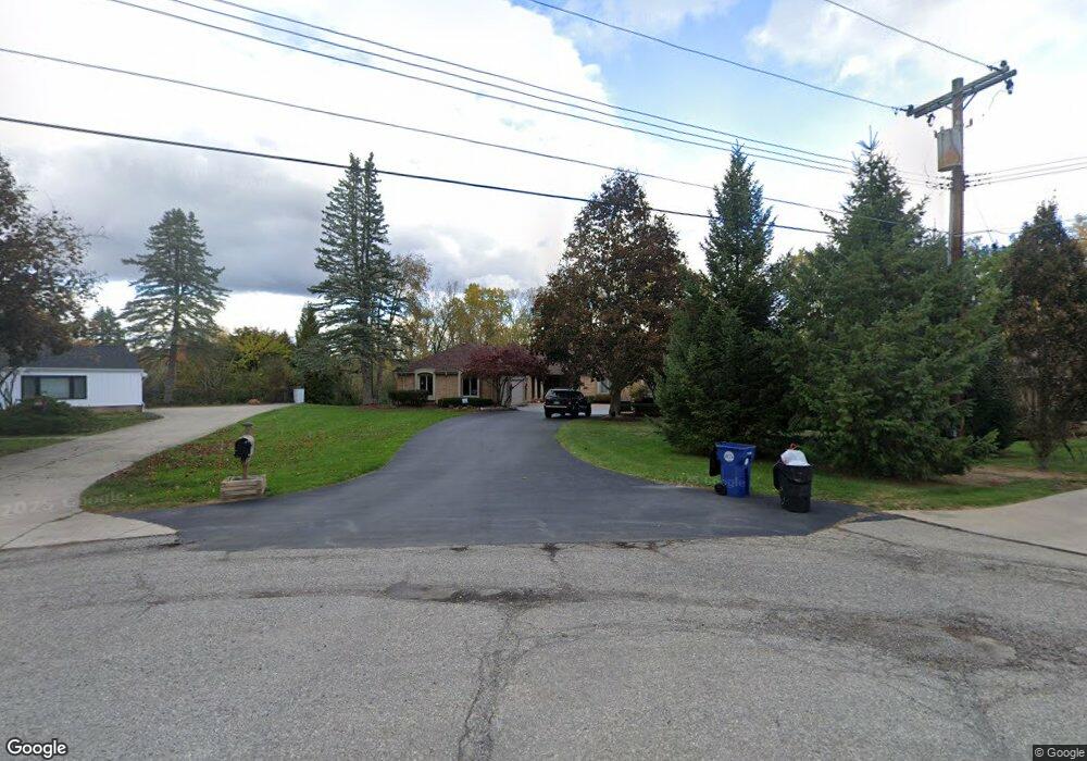 6791 Crestway Dr, Bloomfield Hills, MI 48301 - photo 1