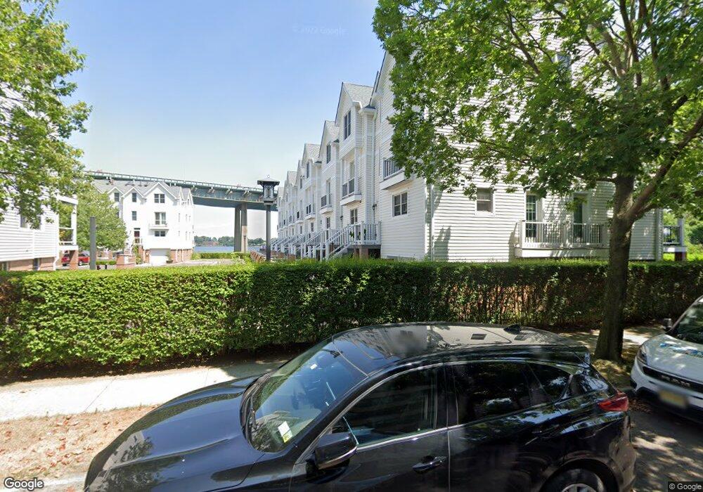 16828 Powells Cove Blvd unit 12, Whitestone, NY 11357 - photo 1