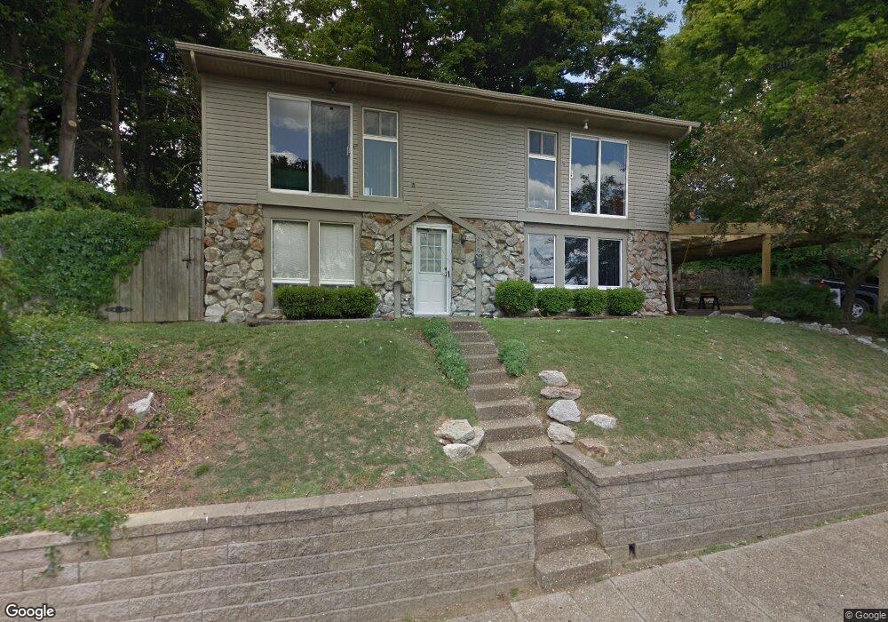 210 E Jennings St, Newburgh, IN 47630 - photo 1