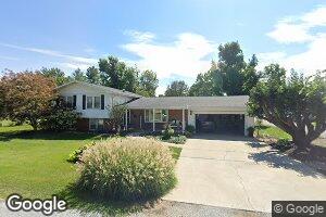 406 W 13th St, Christopher, IL 62822