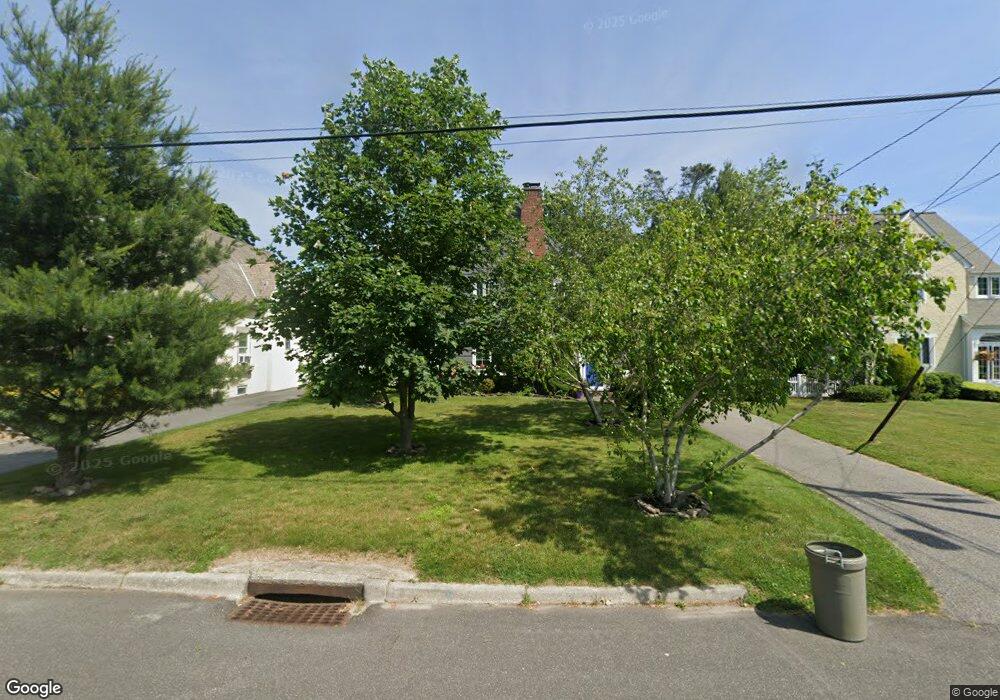 21 Elm St, Sayville, NY 11782 - photo 1