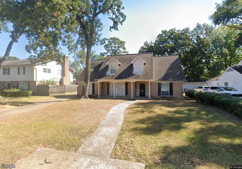 862 N Wilcrest Dr, Houston, TX 77079 - photo 1