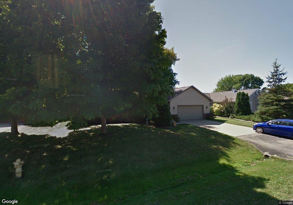 3017 W Sunset Ave, Appleton, WI 54914 - photo 1