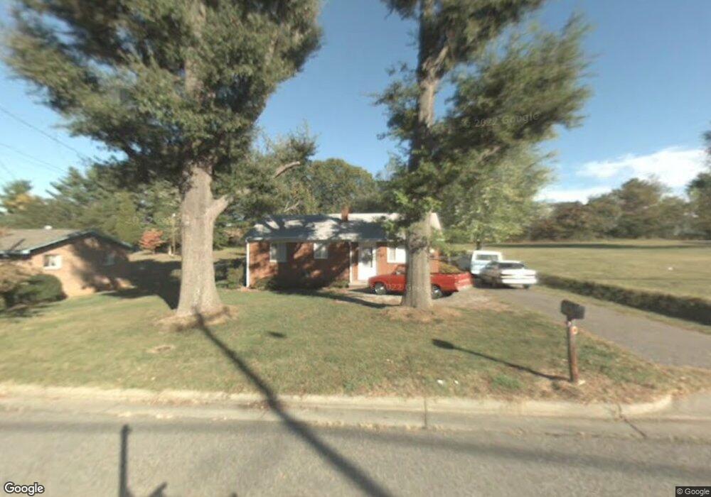 1137 Fox Ave, Statesville, NC 28677 - photo 1