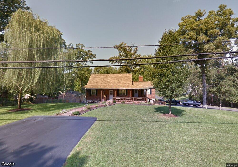 9013 Igoe St, Lorton, VA 22079 - photo 1