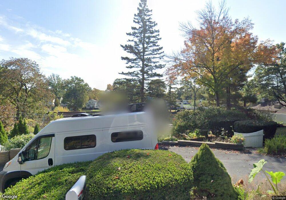 74 W Shore Dr, Enfield, CT 06082 - photo 1