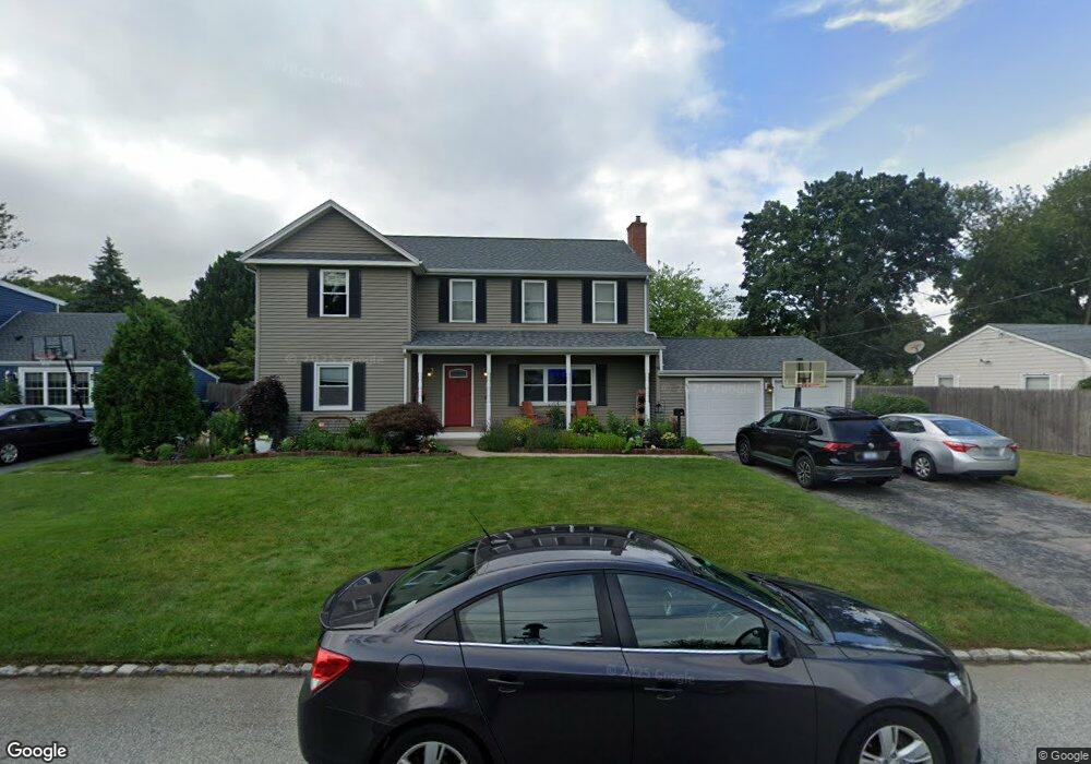 93 Weetamoe Dr, Warwick, RI 02888 - photo 1
