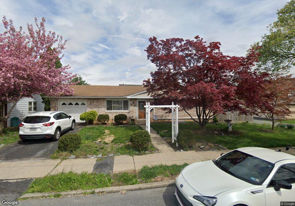 1815 E Washington St unit 1821, Allentown, PA 18109 - photo 1