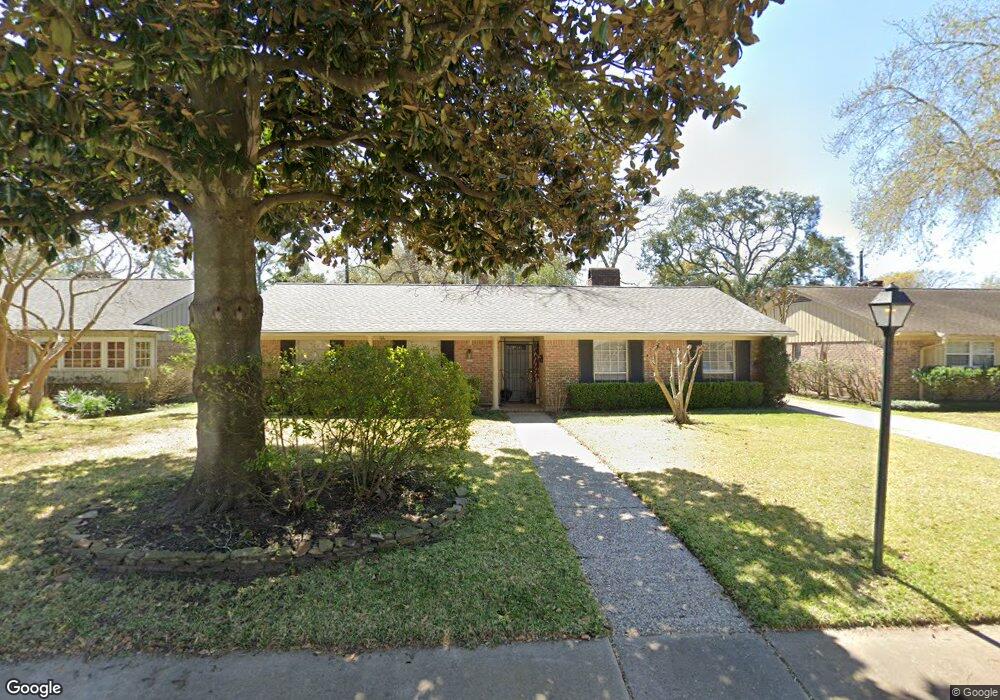 10007 Overbrook Ln, Houston, TX 77042 - photo 1