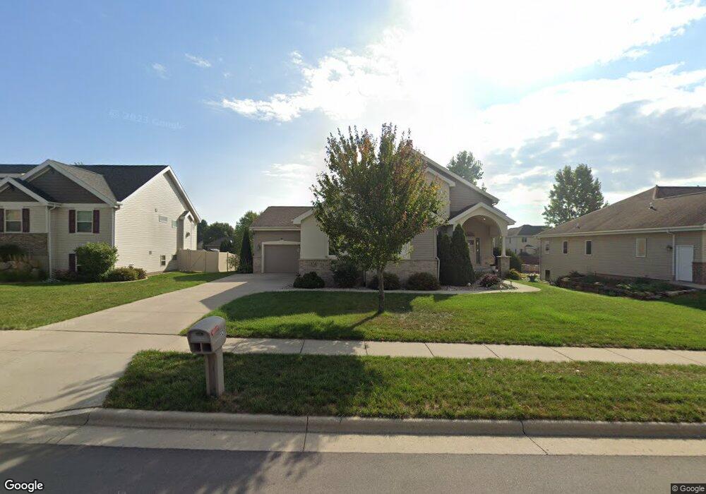 374 N Bergamont Blvd, Oregon, WI 53575 - photo 1