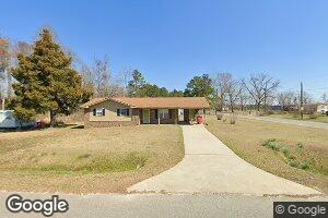 514 Erie St, Lumber City, GA 31549