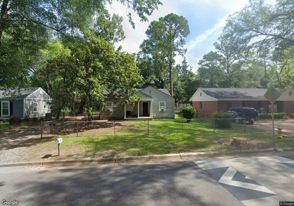 1313 W Whitney Ave, Albany, GA 31707 - photo 1