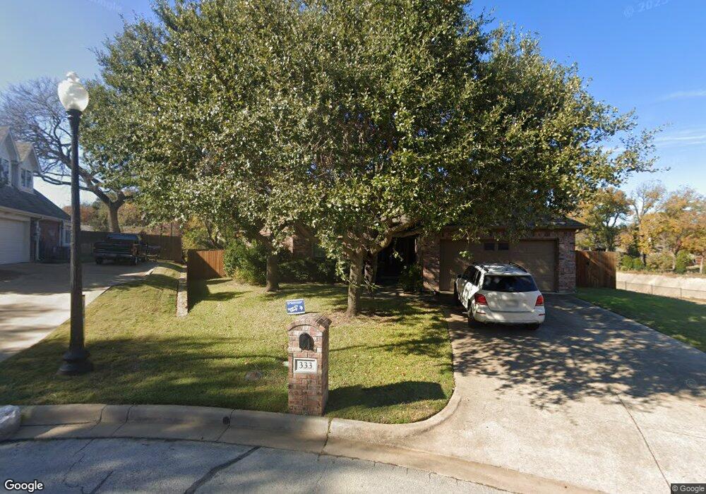 333 Fanning Dr, Hurst, TX 76053 - photo 1