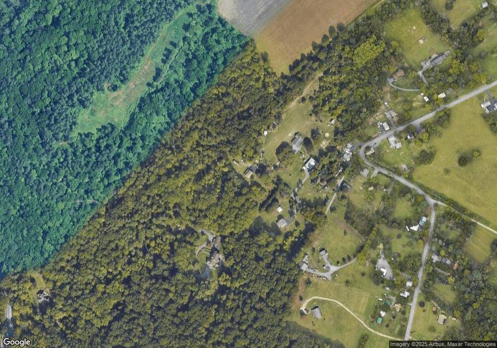 94 Horseshoe Ln, Reading, PA 19607 - photo 1