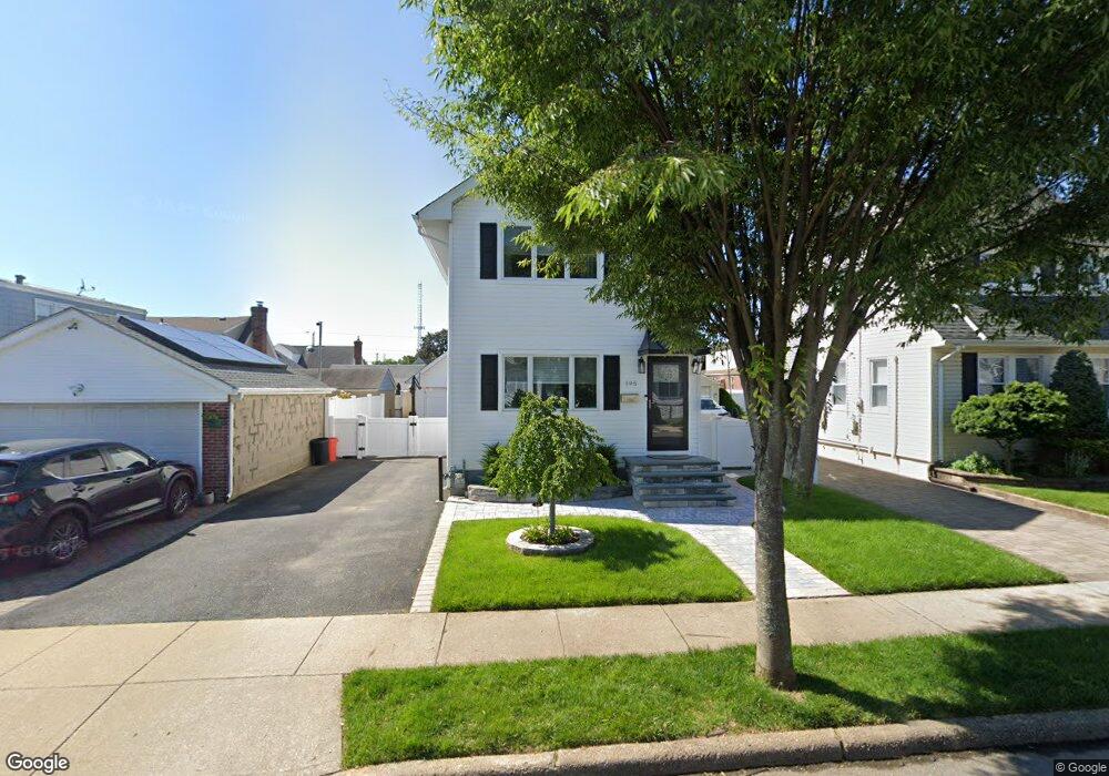 195 Fairfield Ave, Mineola, NY 11501 - photo 1