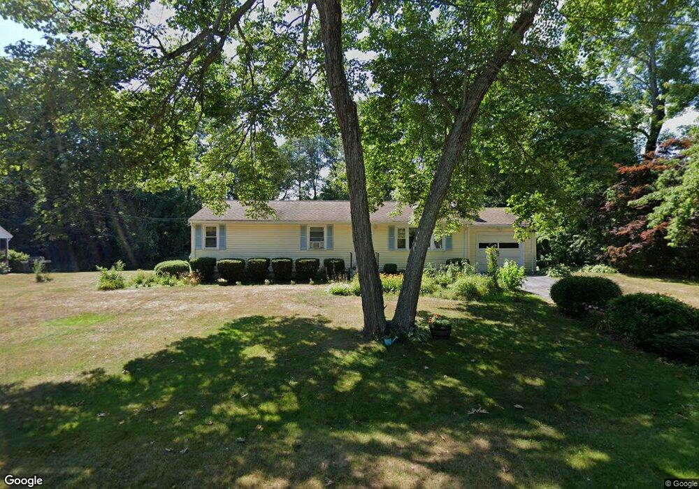 102 Stagecoach Rd, Holliston, MA 01746 - photo 1