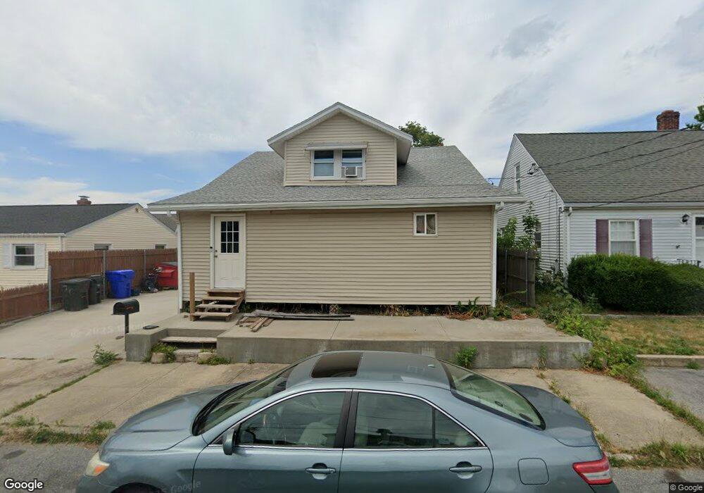 196 Sweet Ave, Pawtucket, RI 02861 - photo 1