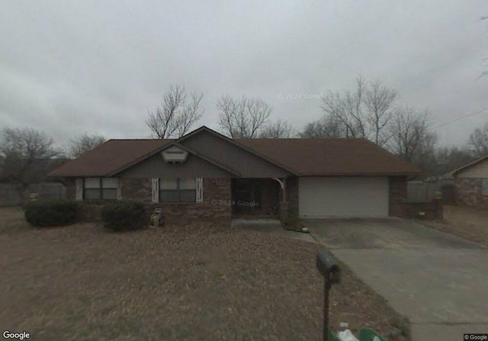 813 Linda St, Prairie Grove, AR 72753 - photo 1