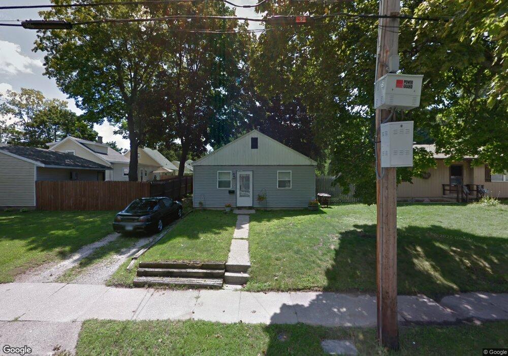 1409 Redwood St, Lansing, MI 48915 - photo 1