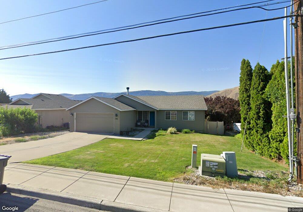 1726 6th St SE, East Wenatchee, WA 98802 - photo 1