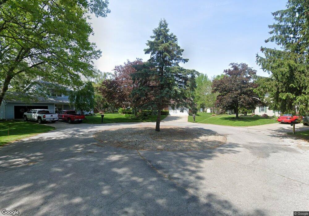 56697 Bishop Ct, Elkhart, IN 46516 - photo 1