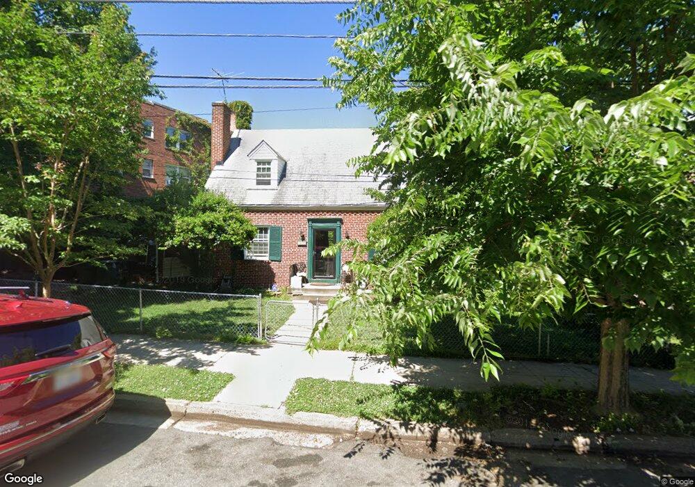 1405 29th St SE, Washington, DC 20020 - photo 1