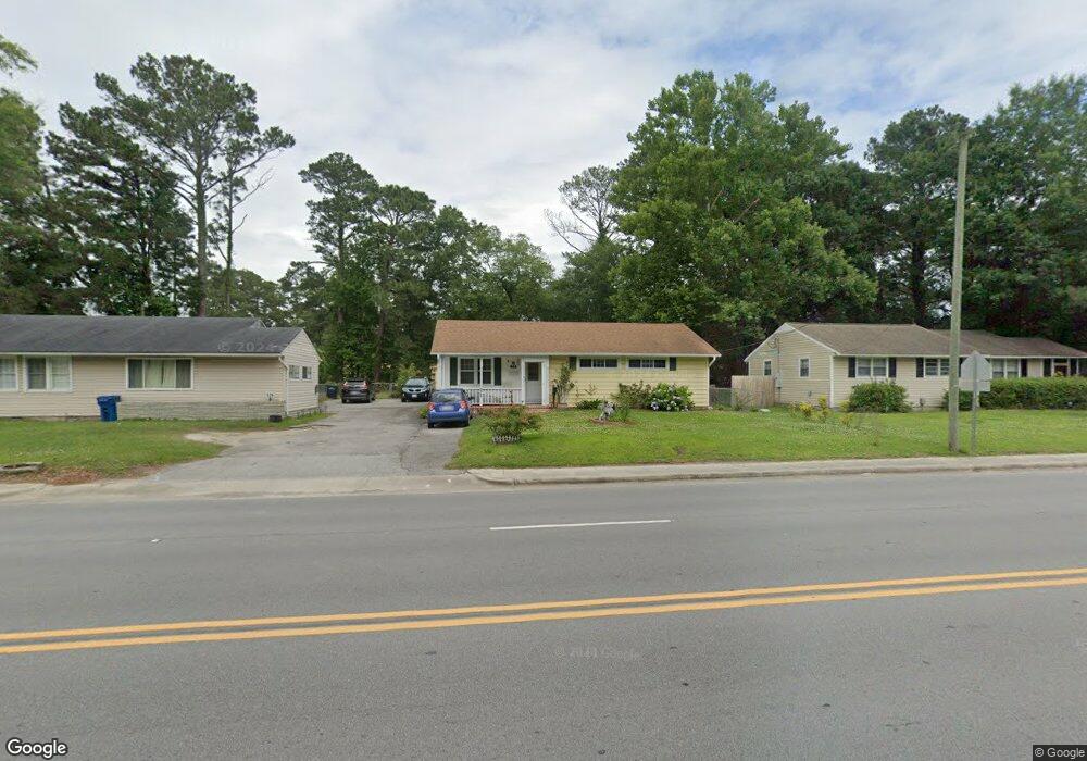 524 Henderson Dr, Jacksonville, NC 28540 - photo 1