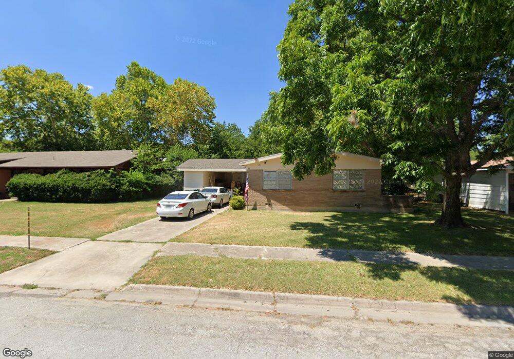 1715 Merrywood Way, Gainesville, TX 76240 - photo 1