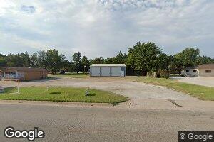 609 W 14th St, Harper, KS 67058