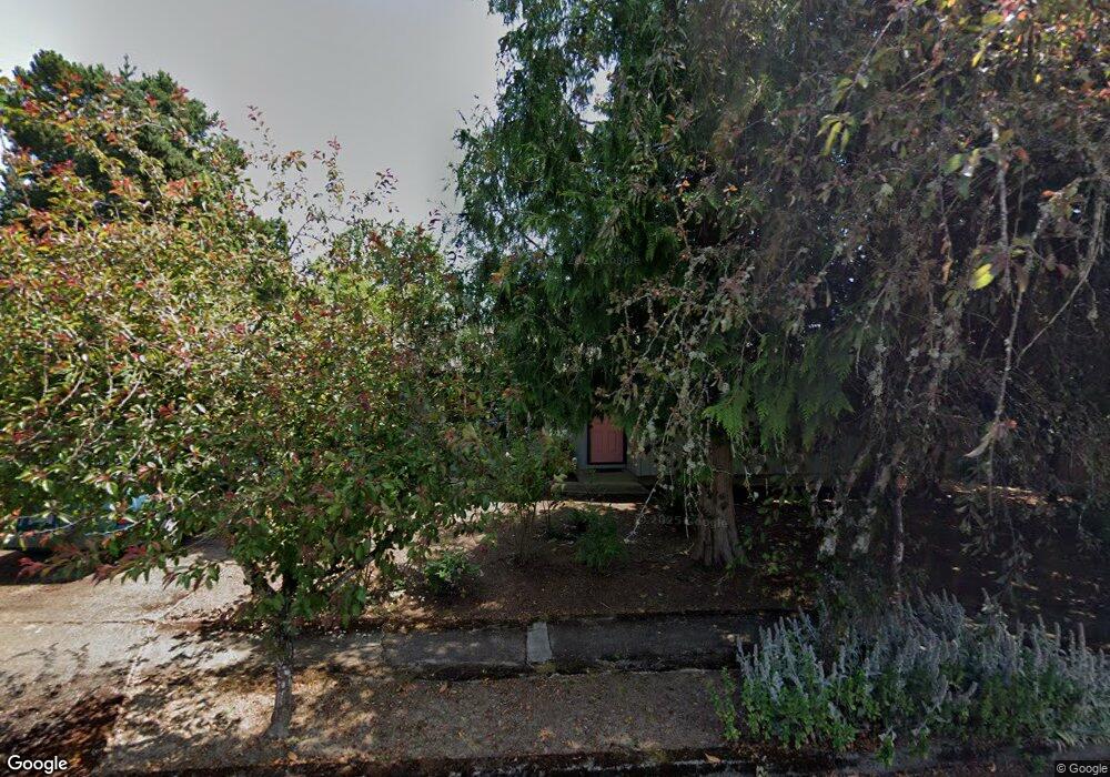 1325 SW Myrtle St, Dundee, OR 97115 - photo 1