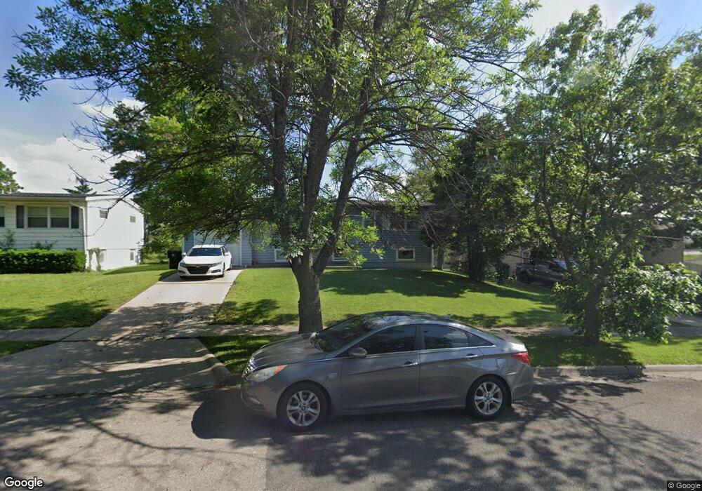 205 SW 40th Terrace, Topeka, KS 66609 - photo 1