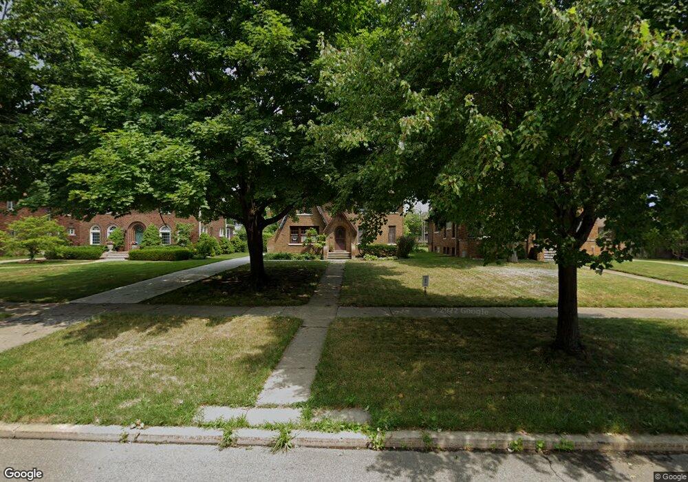 1418 Devonshire Rd, Grosse Pointe Park, MI 48230 - photo 1