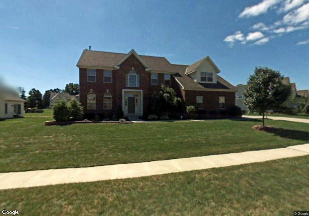 2470 Minnie Ct, Lewis Center, OH 43035 - photo 1