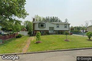 4 Stacie Ln, Spring Valley, NY 10977