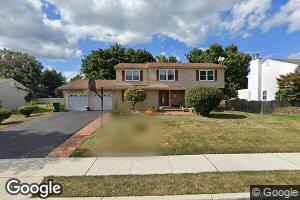 12 Mershon Ln, Plainsboro, NJ 08536
