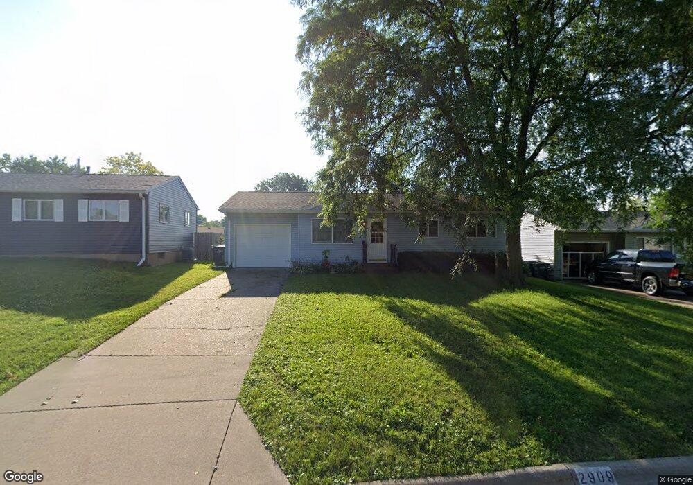 2909 Cypress Dr, Bettendorf, IA 52722 - photo 1