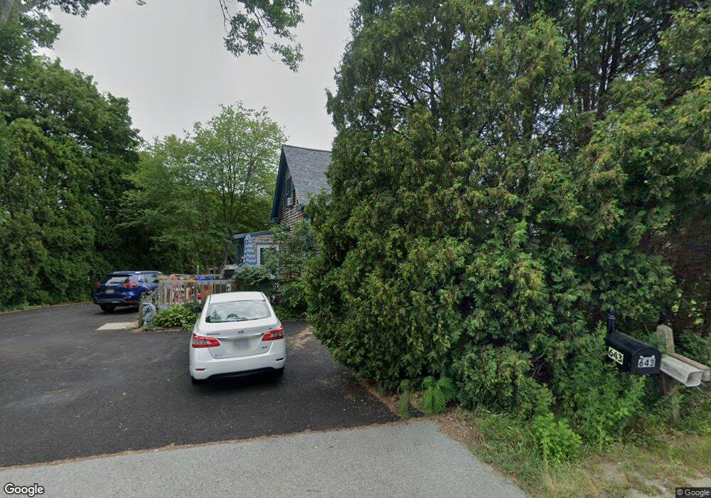 643 Russells Mills Rd, South Dartmouth, MA 02748 - photo 1