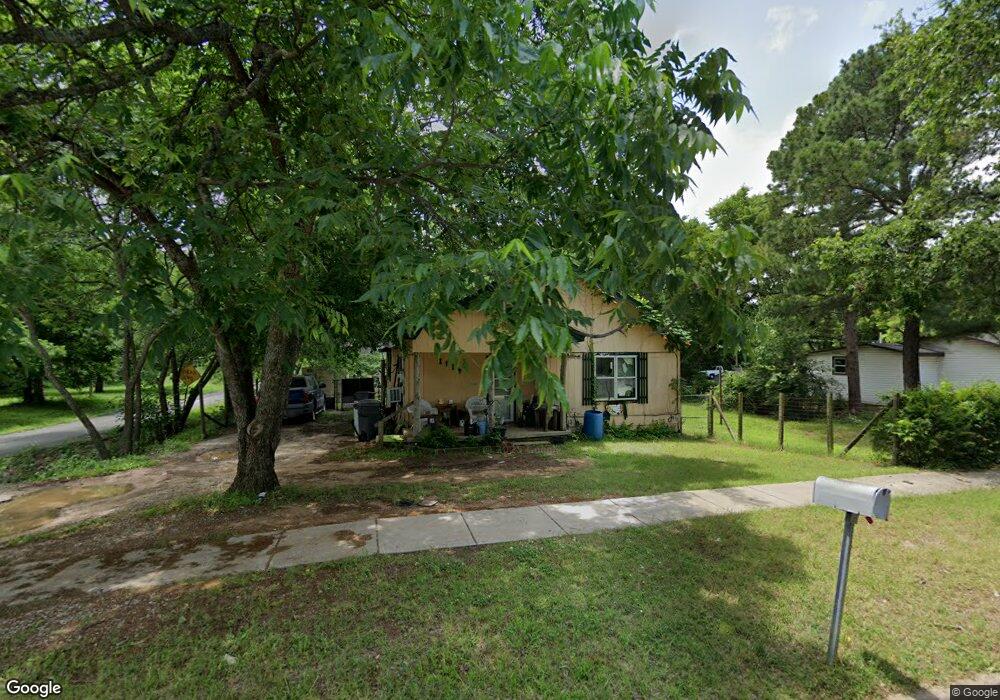 1114 3rd Ave NE, Ardmore, OK 73401 - photo 1