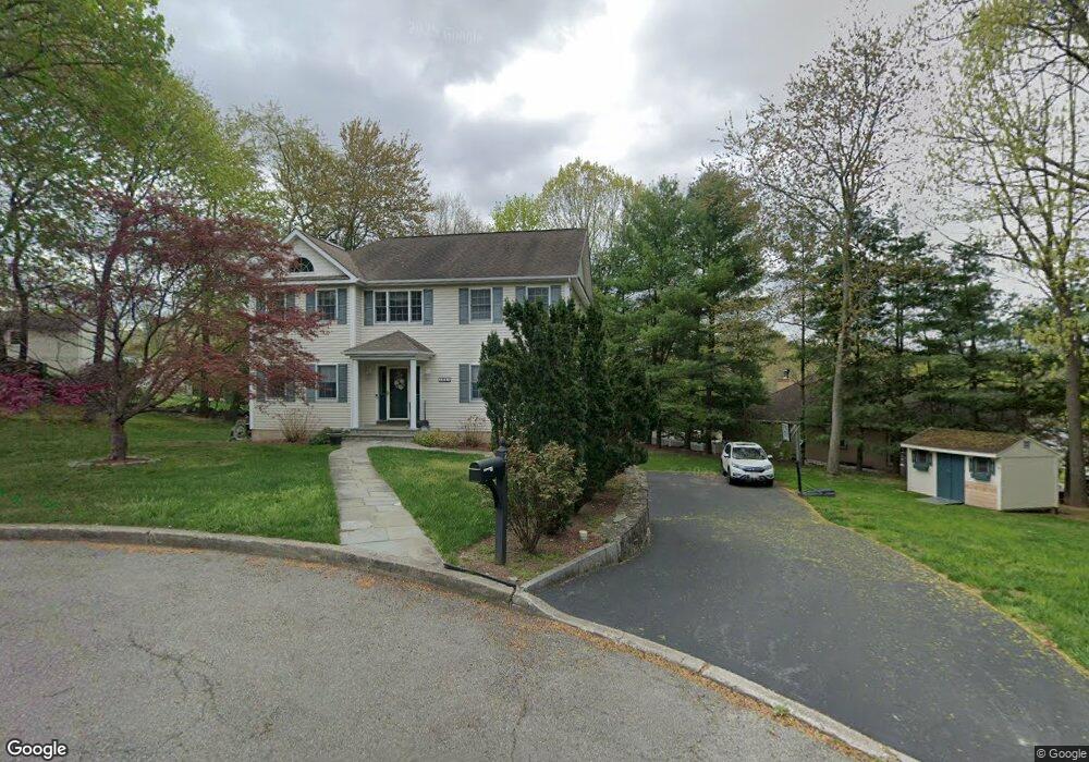 20B Hawkes Close, Ossining, NY 10562 - photo 1