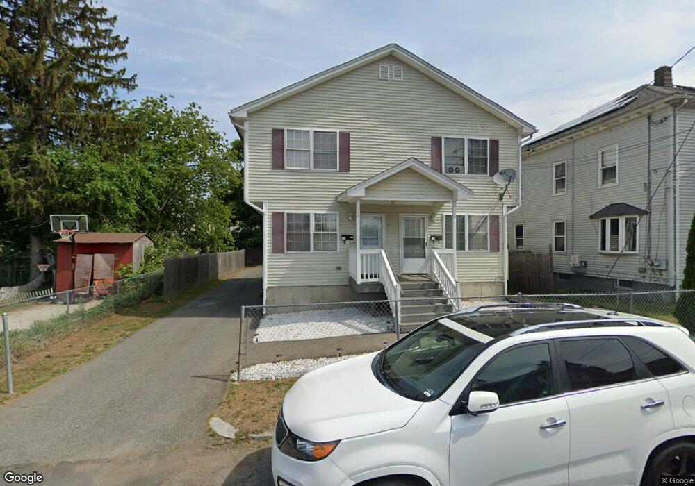 14-16 Pequot St, Springfield, MA 01151 - photo 1